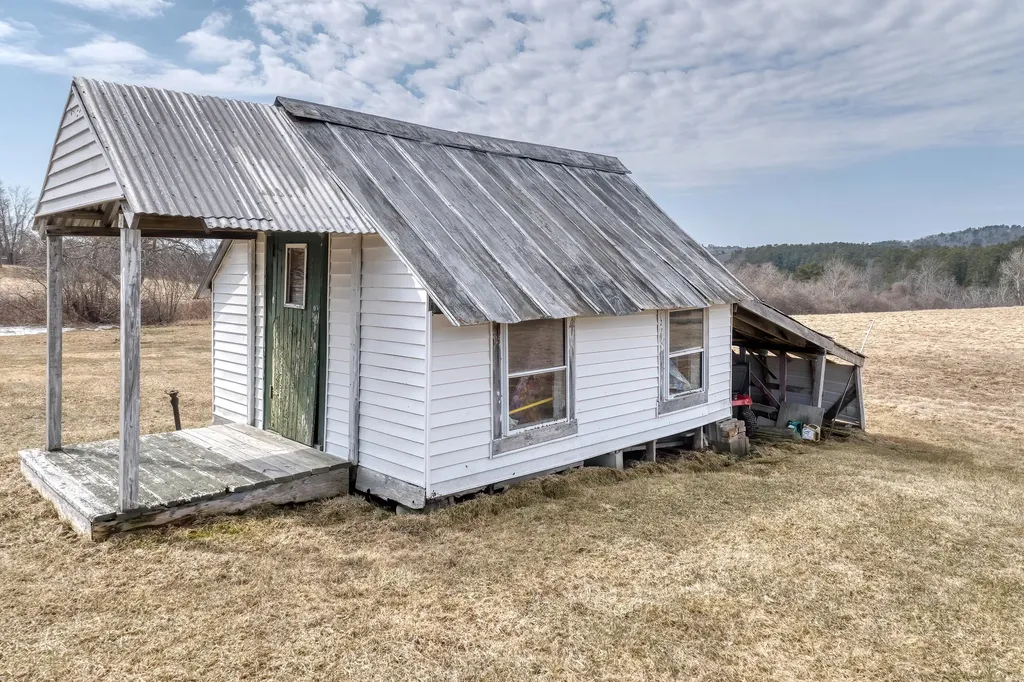 552 Main Street Damariscotta ME 04543