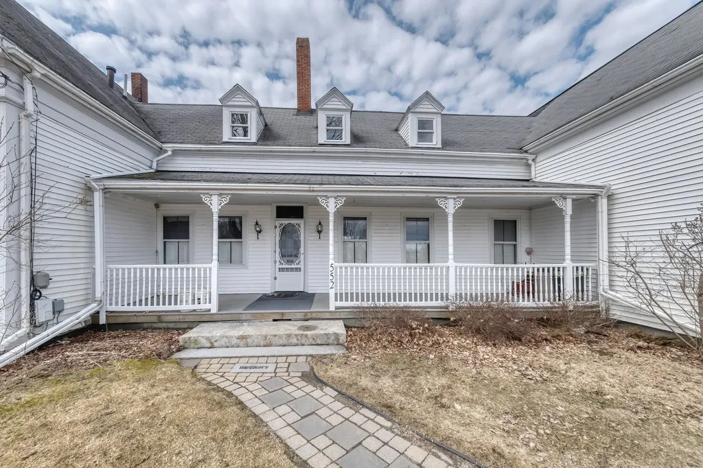 552 Main Street Damariscotta ME 04543