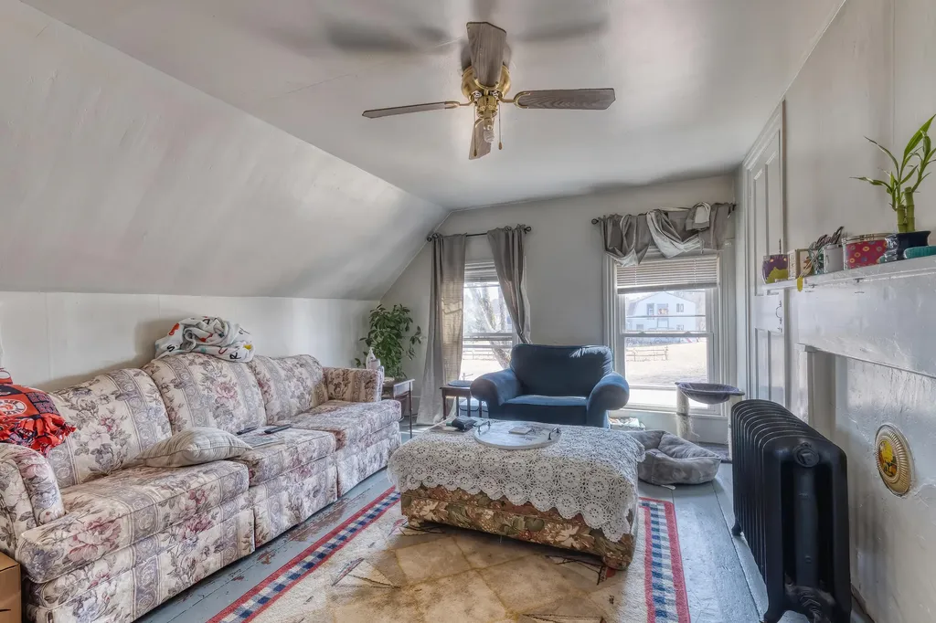552 Main Street Damariscotta ME 04543
