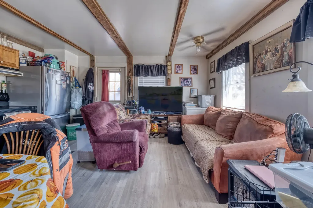 552 Main Street Damariscotta ME 04543