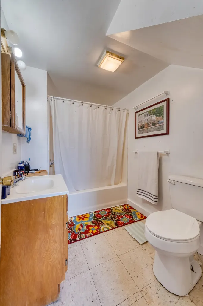552 Main Street Damariscotta ME 04543