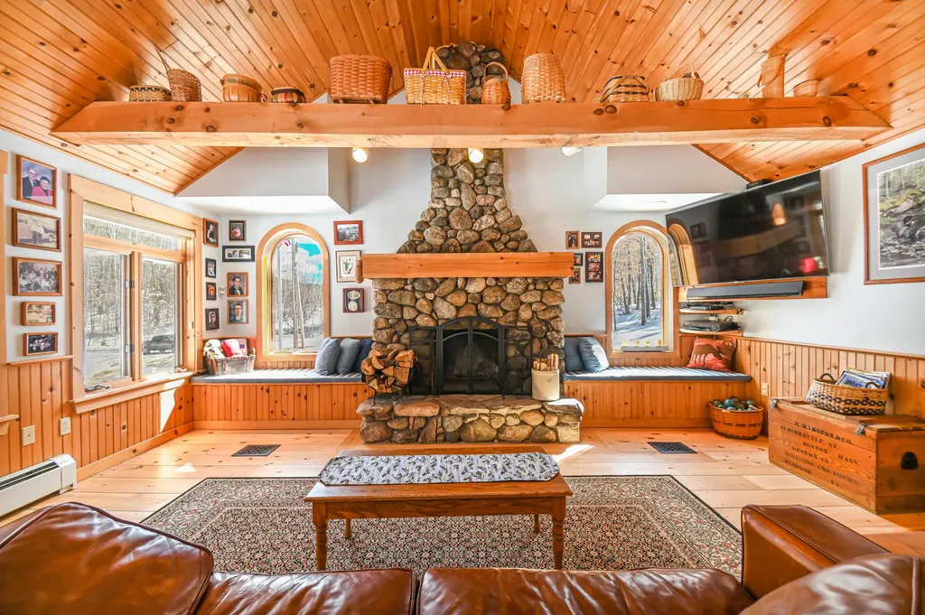 153 Norton Road Limington ME 04049