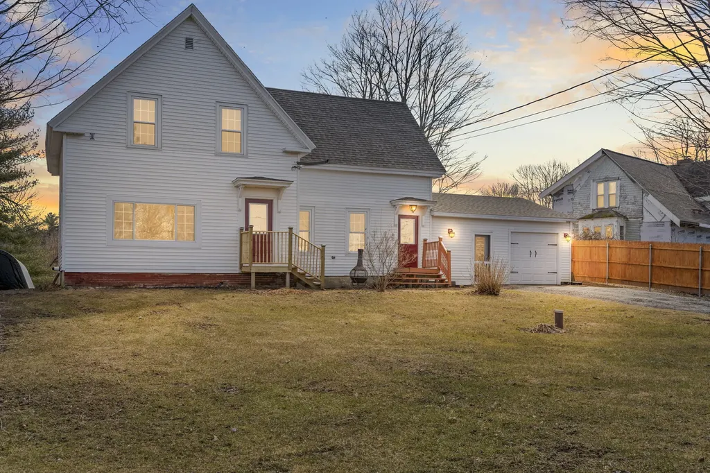 70 Smithtown Road Pittston ME 04345