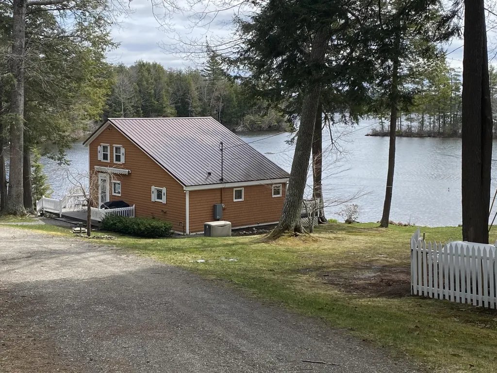 12 Whittier Lane Monmouth ME 04259