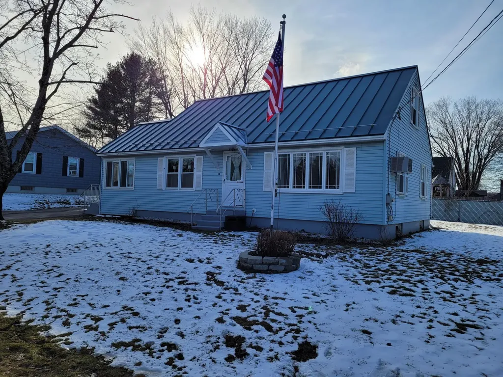 17 Bolduc Avenue Winslow ME 04901