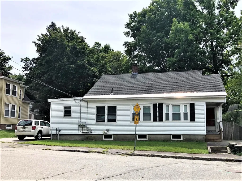 3 Gilman Street Augusta ME 04330
