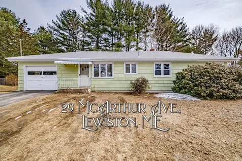 29 Mcarthur Avenue Lewiston ME 04240