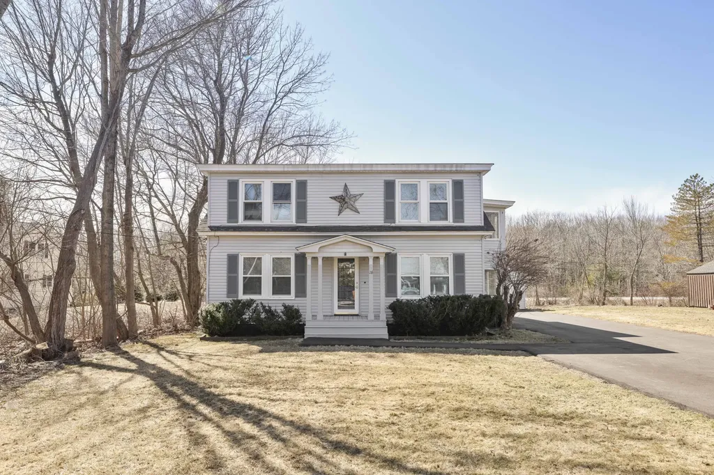 26 Decary Road Biddeford ME 04005