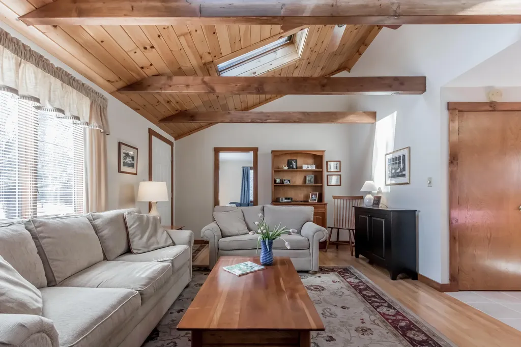 57 Burnell Drive Yarmouth ME 04096