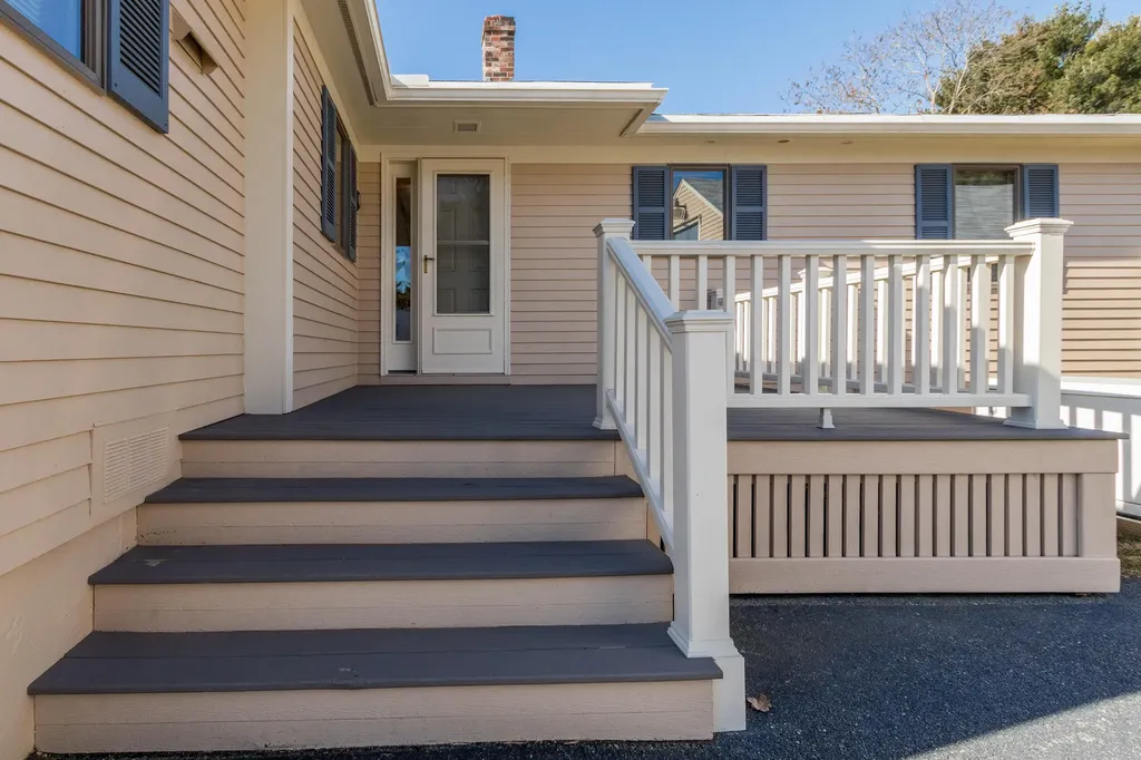 57 Burnell Drive Yarmouth ME 04096