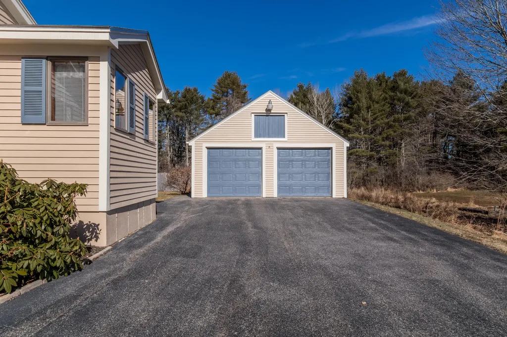 57 Burnell Drive Yarmouth ME 04096
