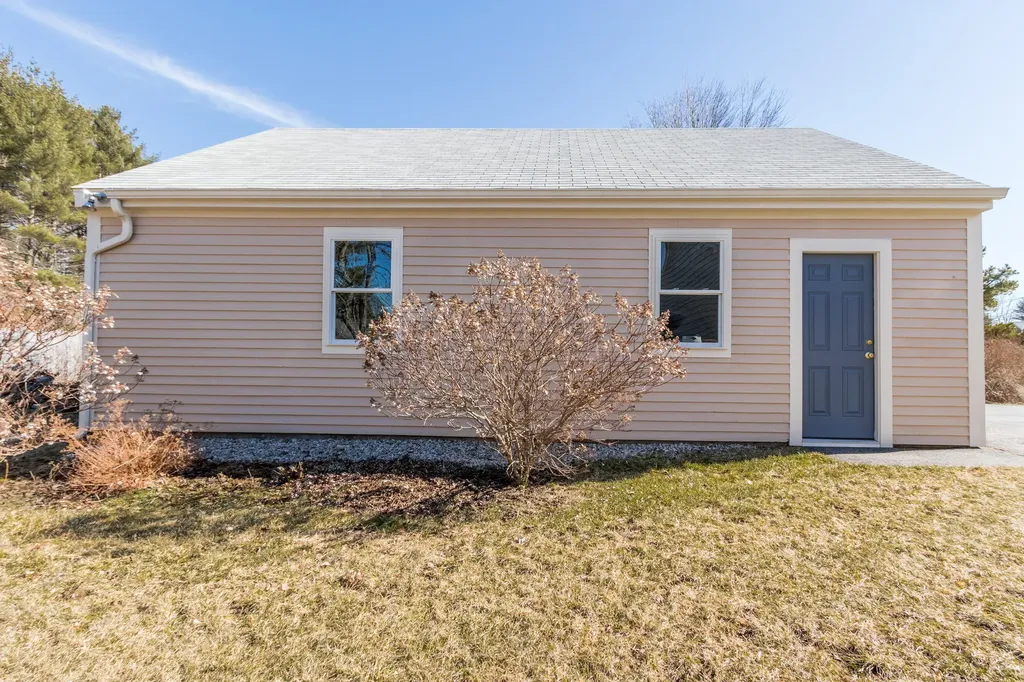 57 Burnell Drive Yarmouth ME 04096