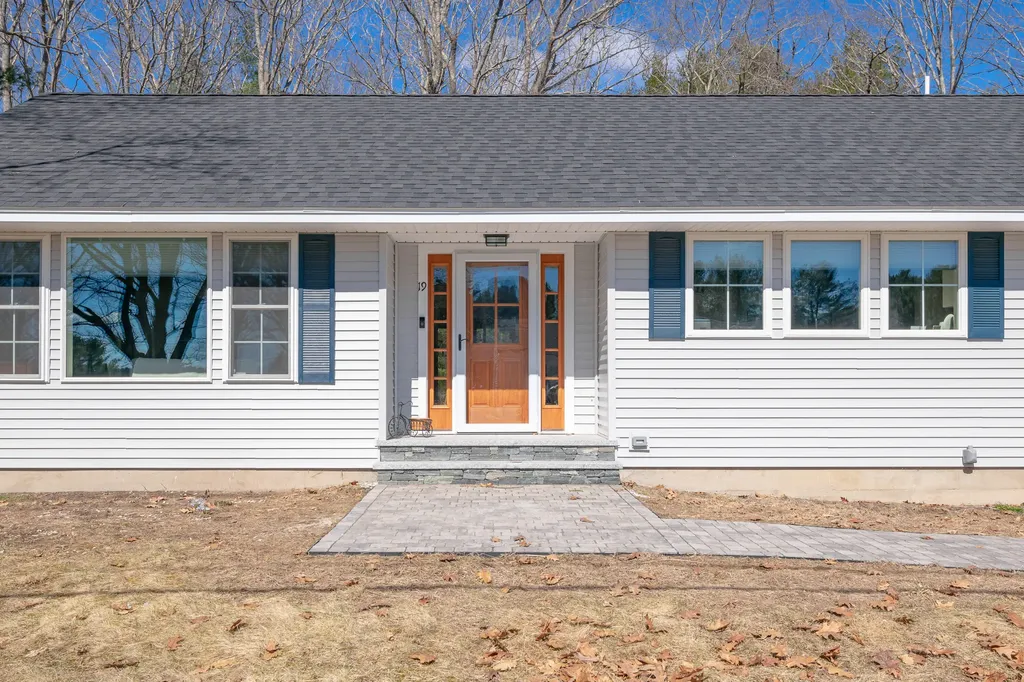 19 Ocean View Road Kennebunk ME 04043