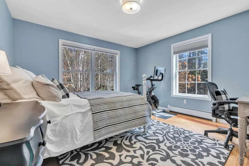 21 Evans Road Barrington NH 03825