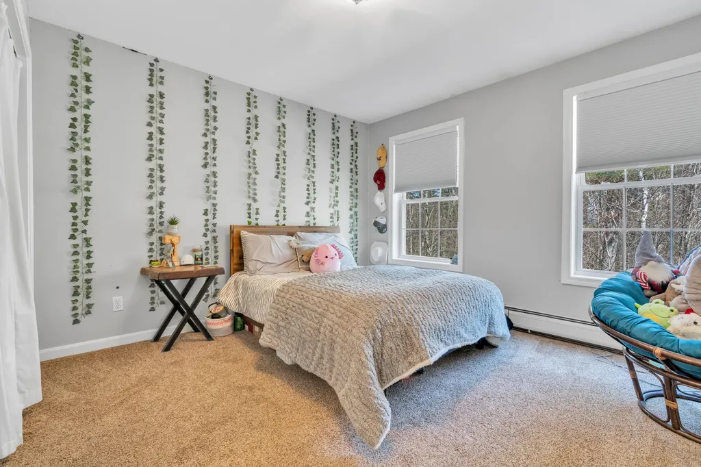 21 Evans Road Barrington NH 03825