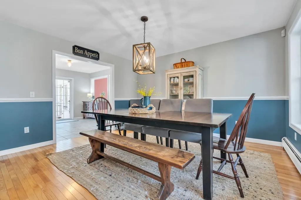 21 Evans Road Barrington NH 03825