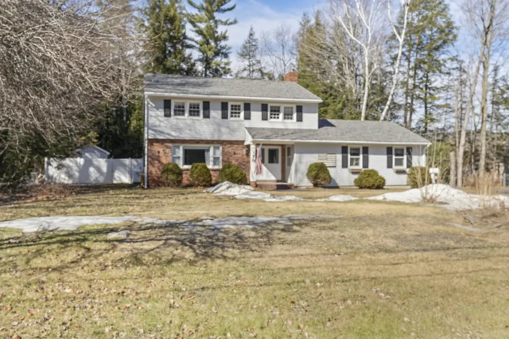 70 Porter Avenue W Rumford ME 04276