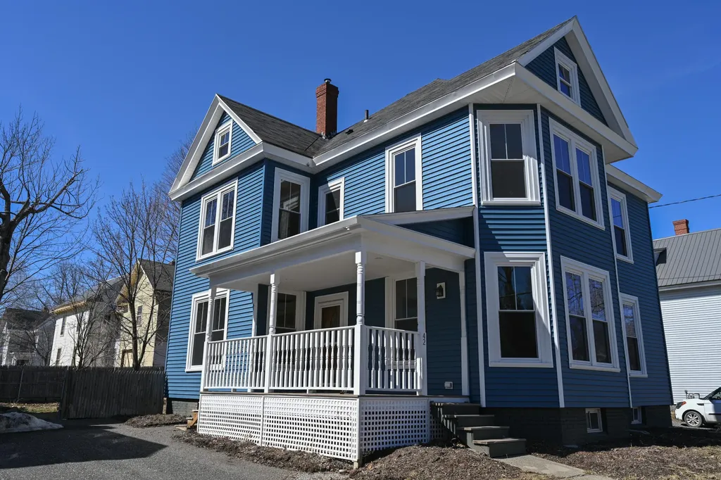 42 Elm Street Bangor ME 04401