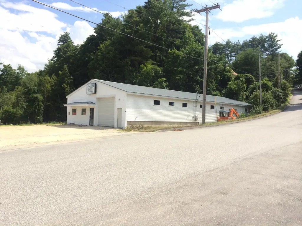 6 White Oak Hill Road Poland ME 04274