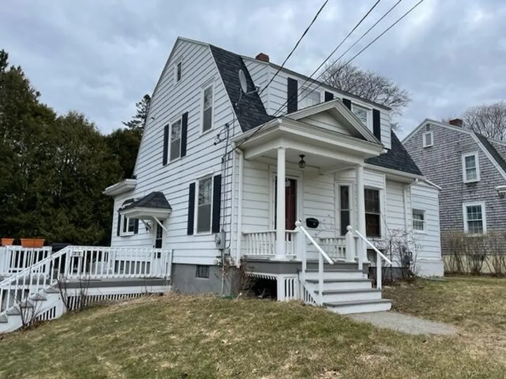 21 Pleasant View Avenue Bangor ME 04401