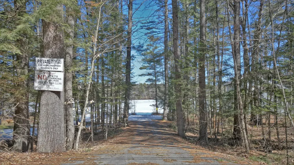 28 Bramble Road Bridgton ME 04009