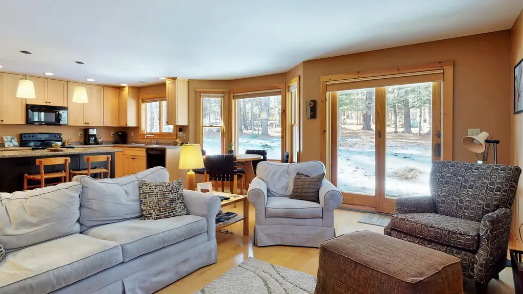 28 Bramble Road Bridgton ME 04009