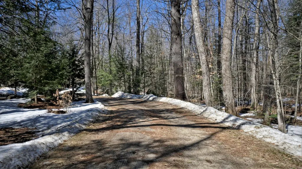 28 Bramble Road Bridgton ME 04009