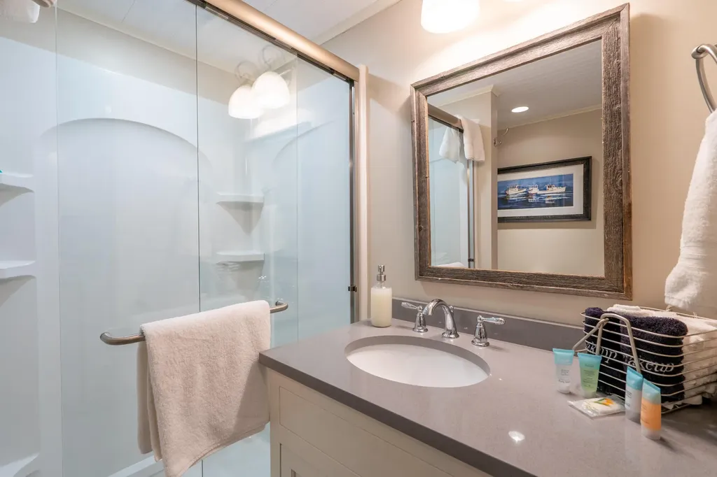 8 Railroad Avenue Kennebunk ME 04043