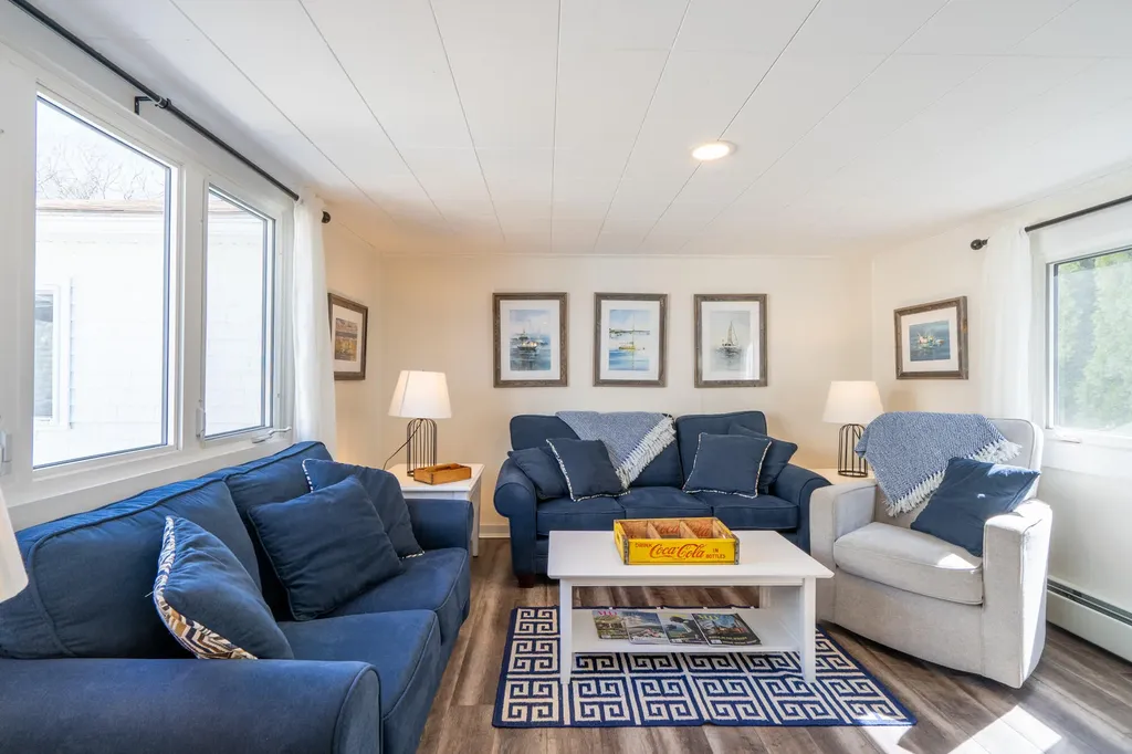 8 Railroad Avenue Kennebunk ME 04043
