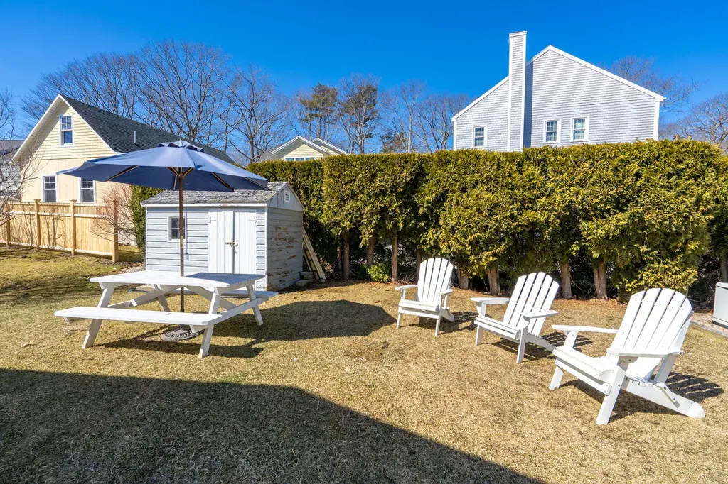 8 Railroad Avenue Kennebunk ME 04043