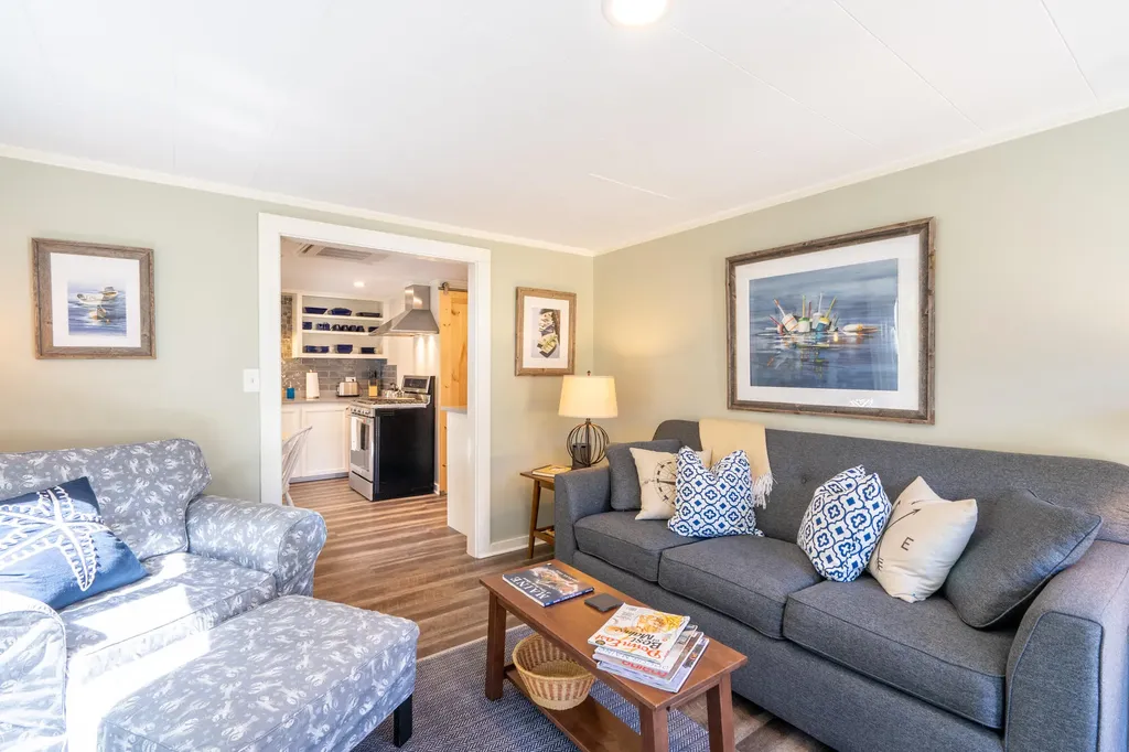 8 Railroad Avenue Kennebunk ME 04043