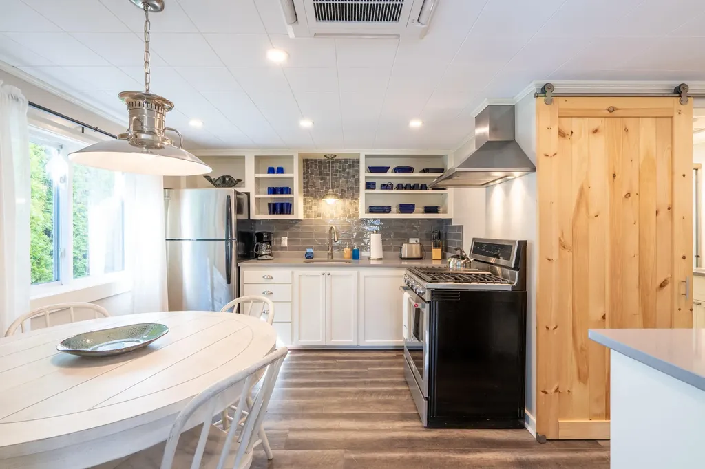 8 Railroad Avenue Kennebunk ME 04043