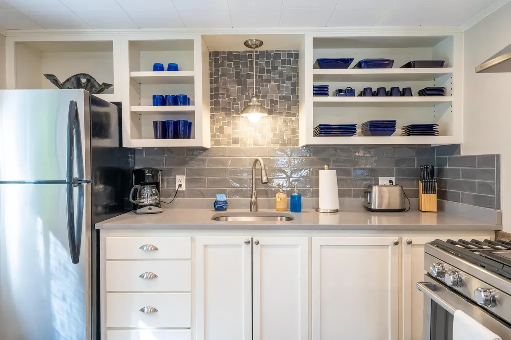 8 Railroad Avenue Kennebunk ME 04043