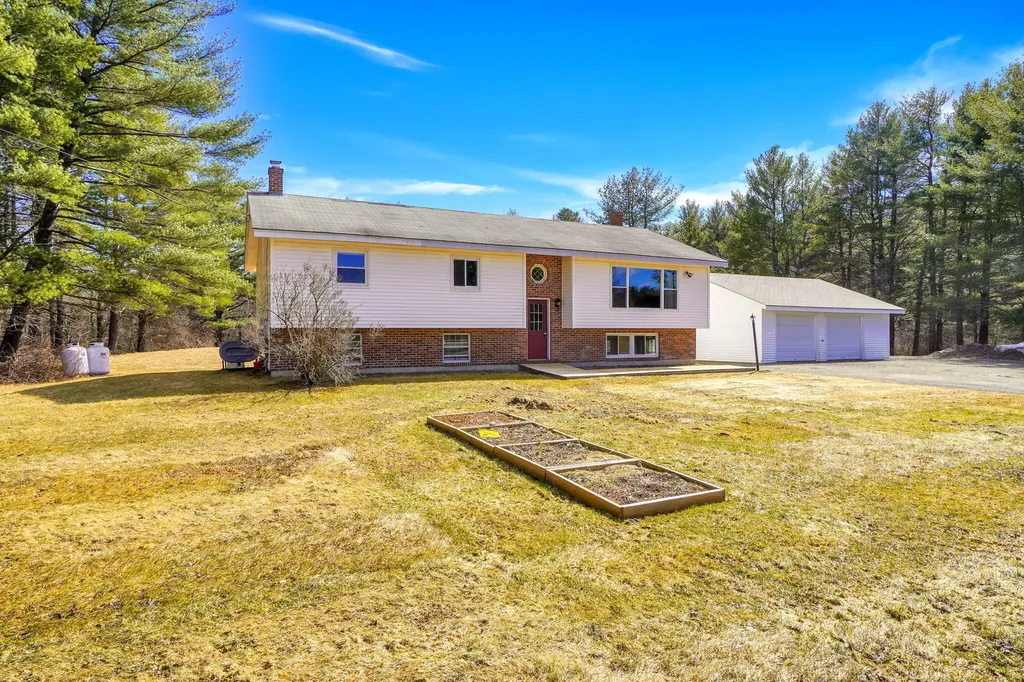 39 Patterson Road Pittston ME 04345
