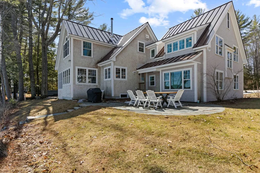 167 West Shore Road Auburn ME 04210