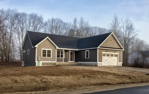 2 Drala Drive Kennebunk ME 04043