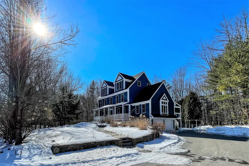 7 Daniels Way Falmouth ME 04105