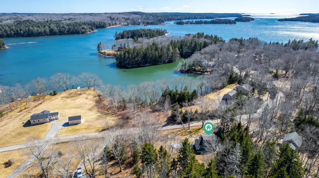 1143 Back Cove Road Waldoboro ME 04572