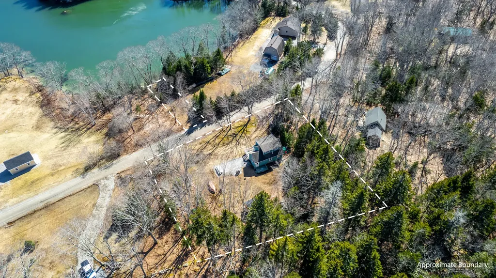 1143 Back Cove Road Waldoboro ME 04572