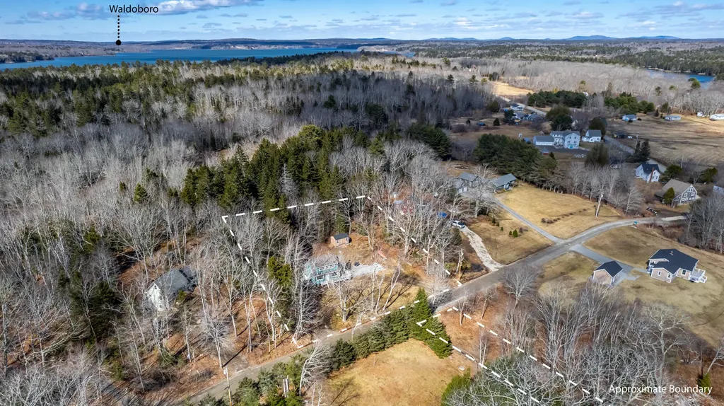 1143 Back Cove Road Waldoboro ME 04572
