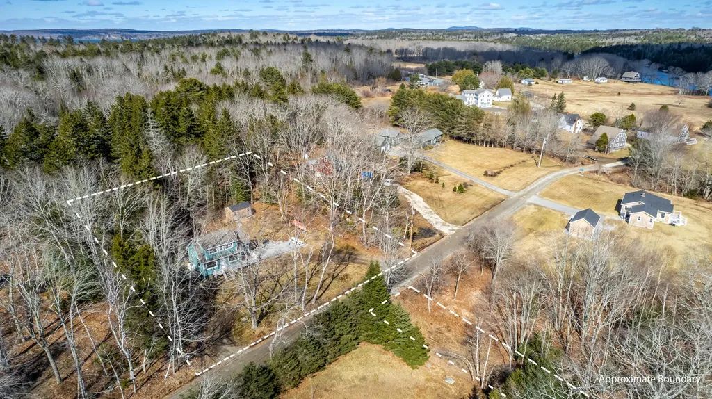1143 Back Cove Road Waldoboro ME 04572