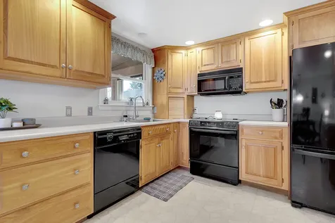 13 Spruce Lane Gorham ME 04038