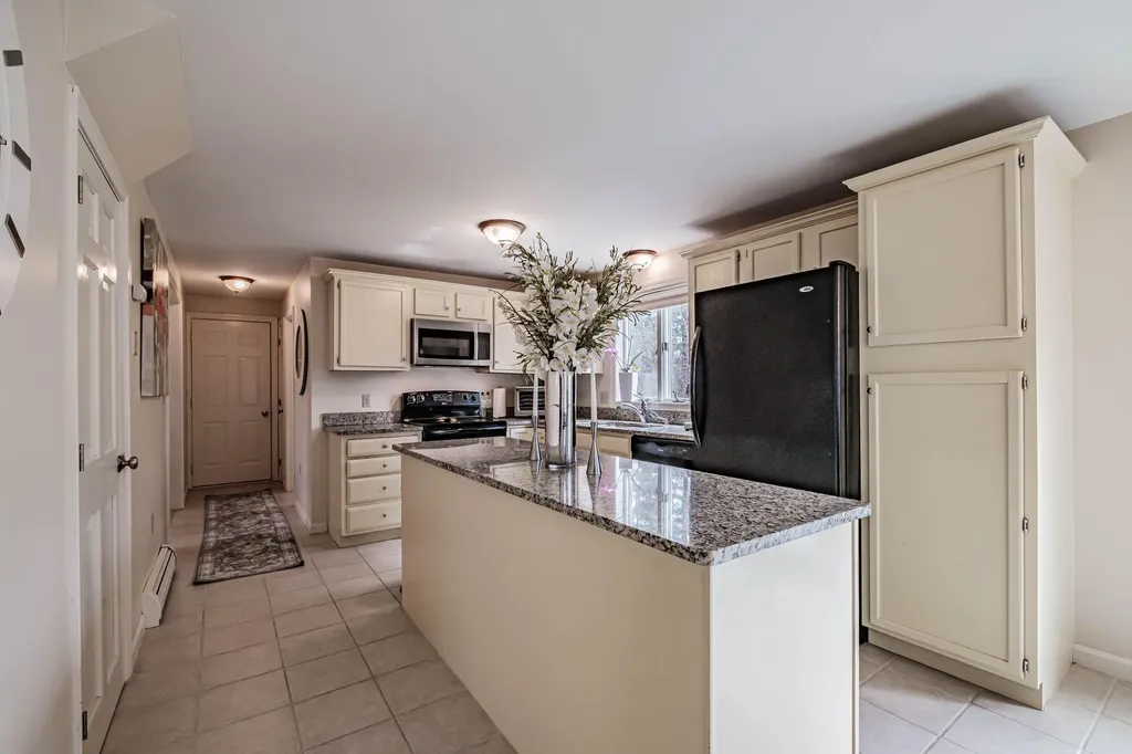 19 Crestwood Drive Westbrook ME 04092