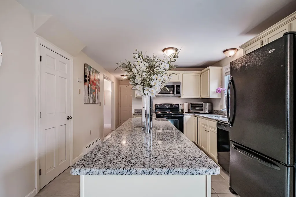 19 Crestwood Drive Westbrook ME 04092