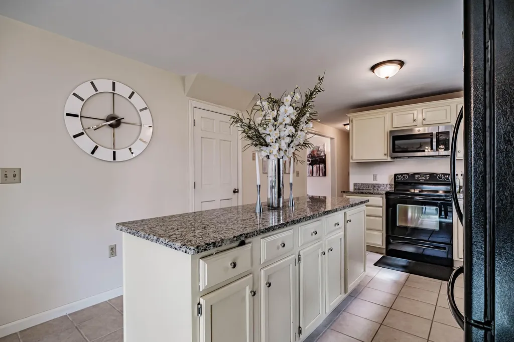 19 Crestwood Drive Westbrook ME 04092