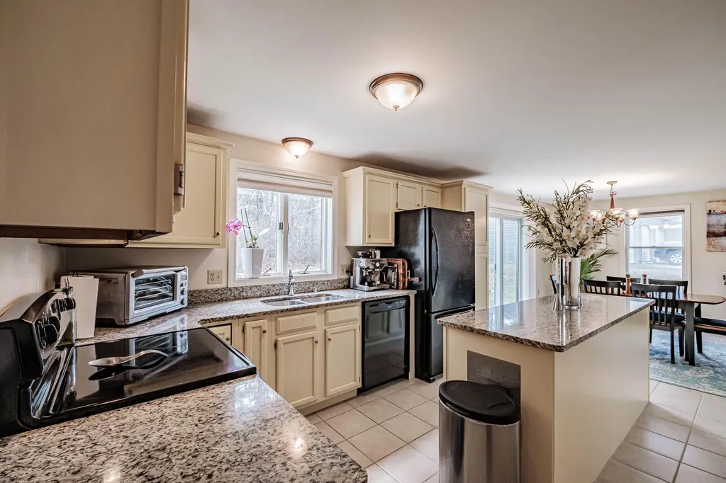 19 Crestwood Drive Westbrook ME 04092