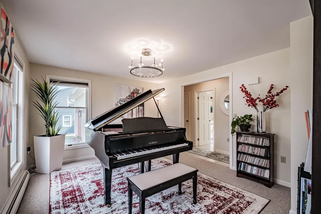 19 Crestwood Drive Westbrook ME 04092