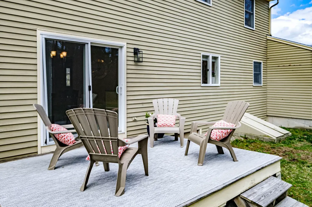 19 Crestwood Drive Westbrook ME 04092
