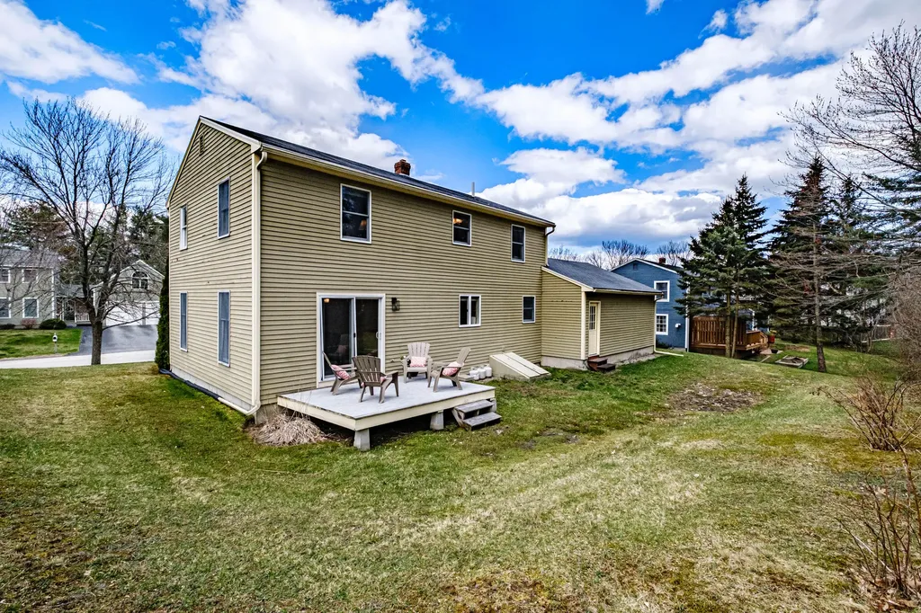 19 Crestwood Drive Westbrook ME 04092