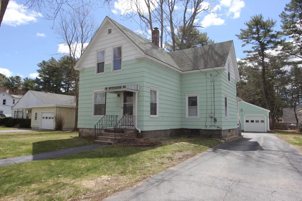 28 Mclellan Street Brunswick ME 04011